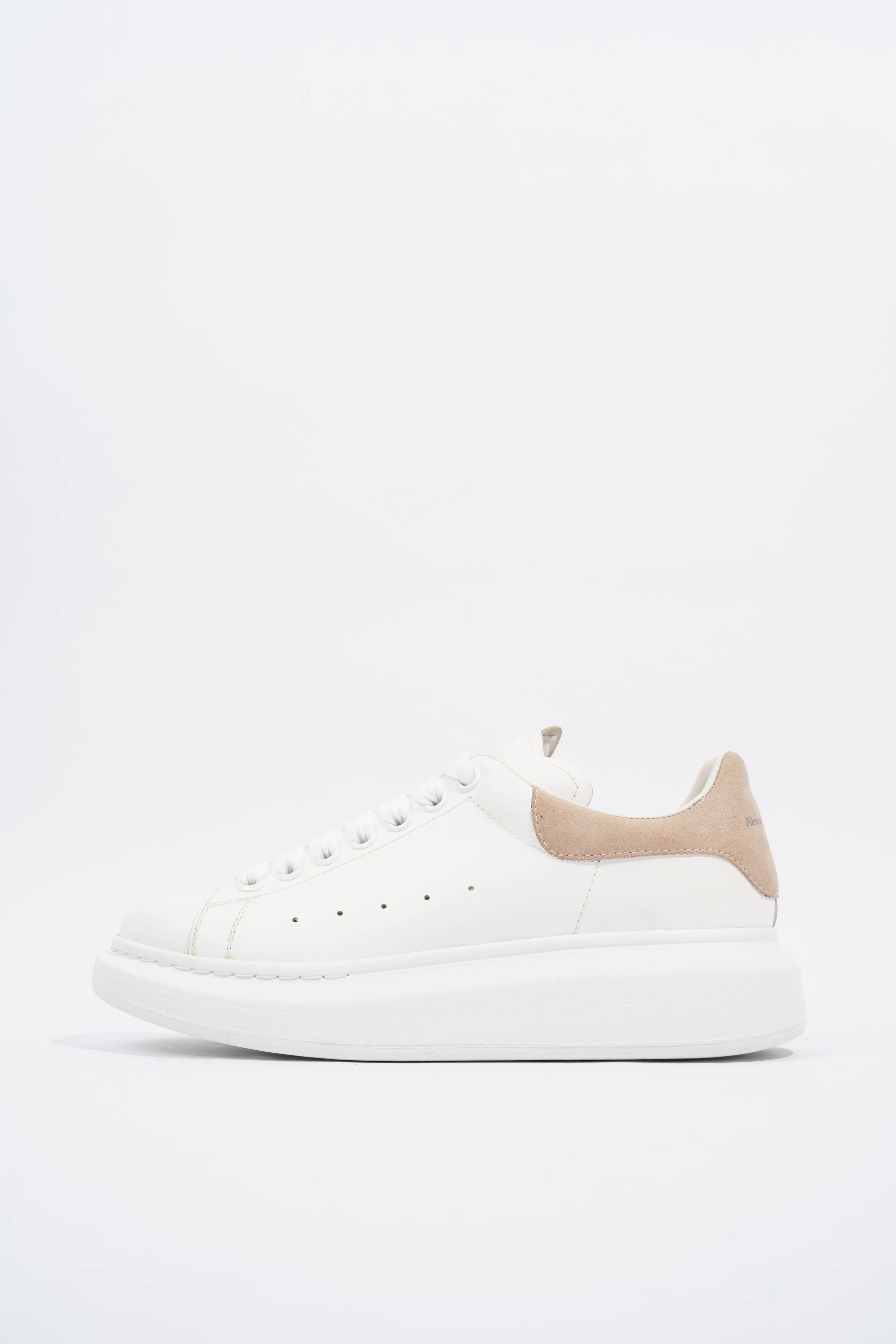 Alexander McQueen Oversized Sneaker White / Nude Tab Leather EU 38.5 UK 5.5