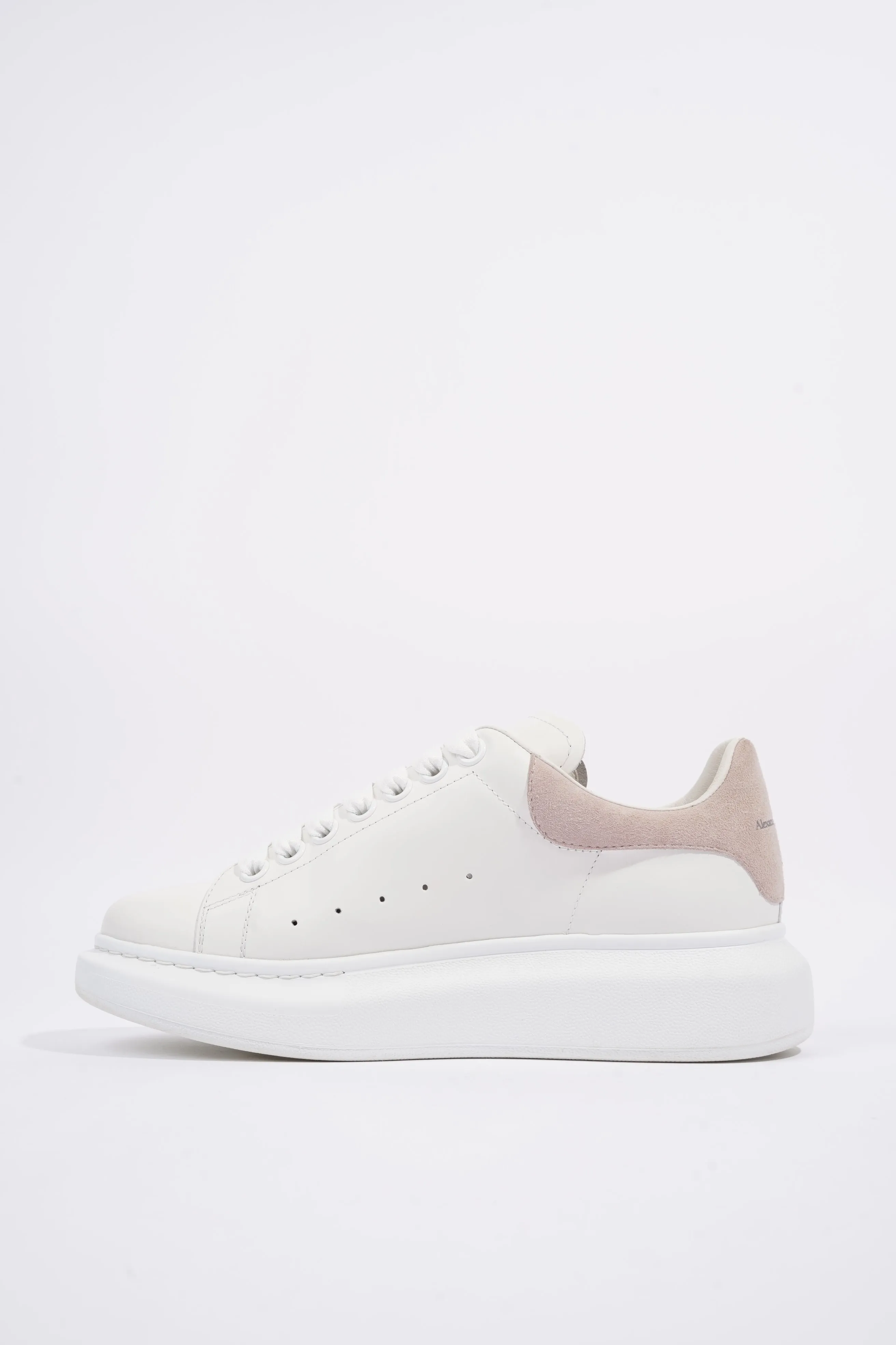 Alexander McQueen Womens Oversized Sneaker White / Nude EU 38 / UK 5