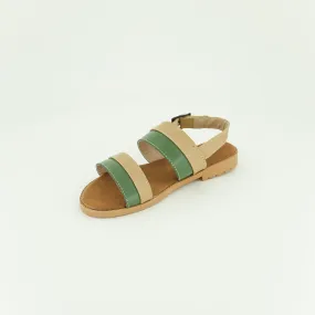 Strappy Sandal.Comfort.